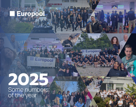 collage fine anno card